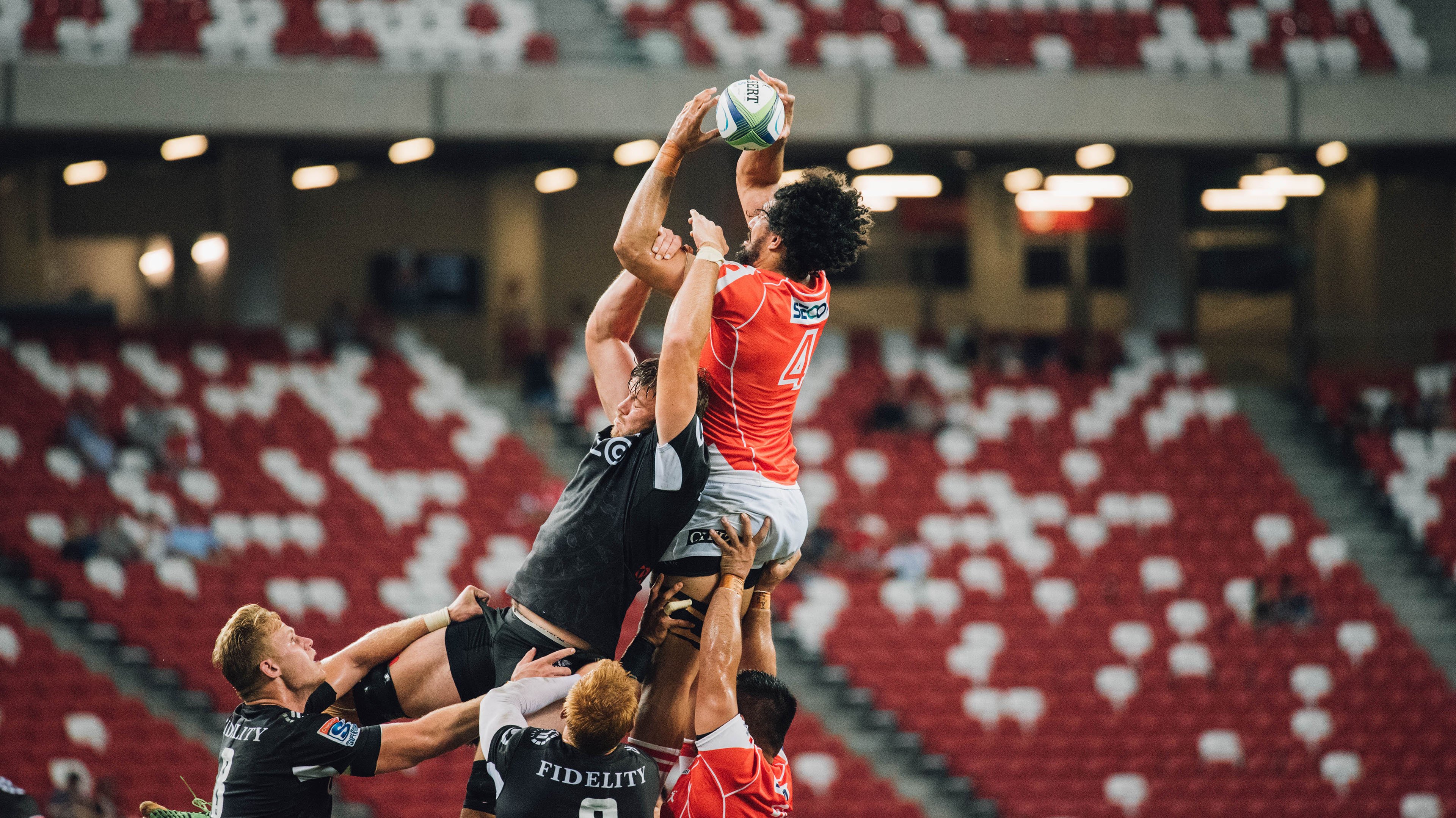 阿劳霍一夫当关，掌控比赛走势，厄瓜多尔力克巴拉圭